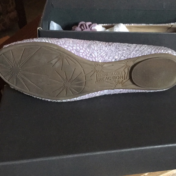 Shoe - Picture 4 of 4